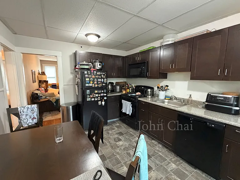 29 Lourdes Ave #5 — Photo 15