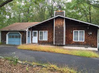 102 Pocono Blvd, Bushkill, PA 18324