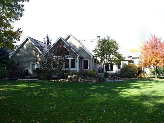 2nd image of 1040 Poppy Hills Dr