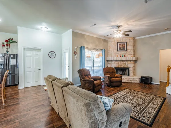 41074 Heartwood Cir, Whitney, TX 76692
