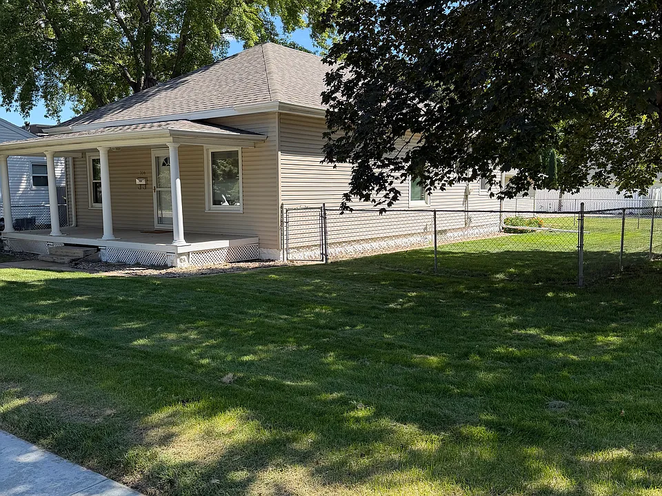 224 W 29th St