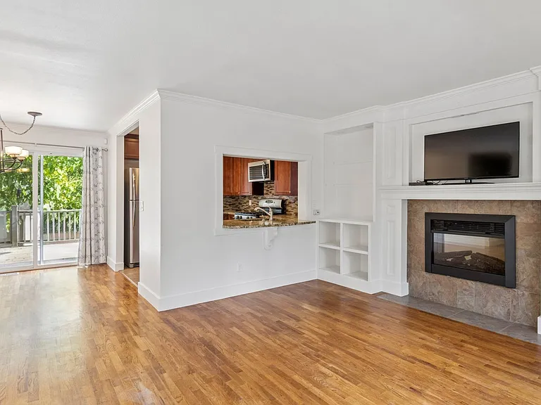 1837 S 263rd Pl — Photo 3