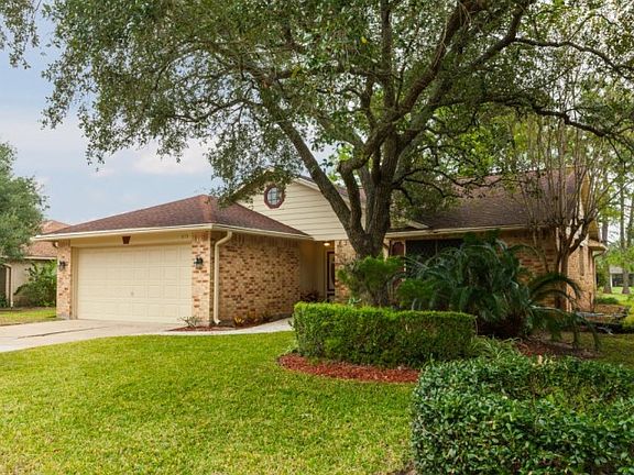 3rd image of 3115 S Peach Hollow Cir