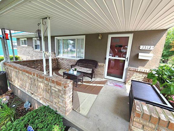3rd image of 3512 Vanderberg Ave