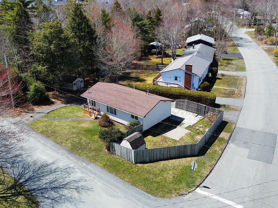 1st image of 293 Kydd St