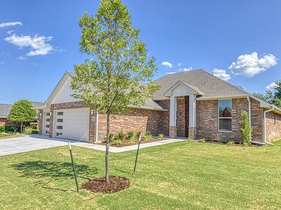2nd image of 412 Egret Ln