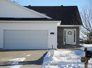 3648 Harrison St S, Fargo, ND 58104