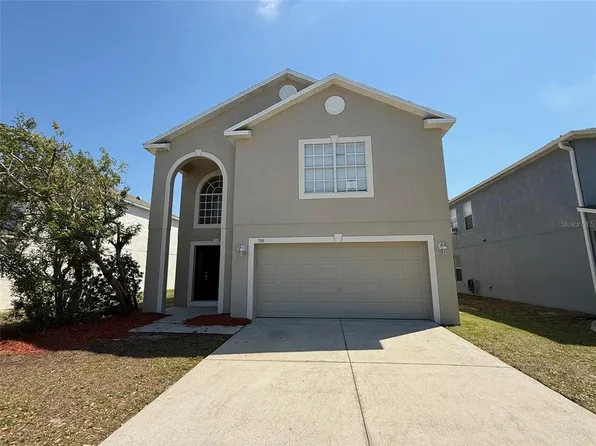 708 Brenton Leaf Dr, Ruskin, FL 33570