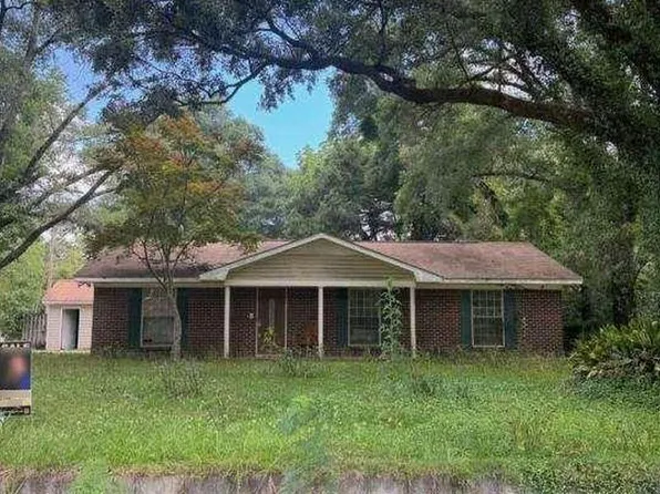 7030 Laverne Dr S, Mobile, AL 36618