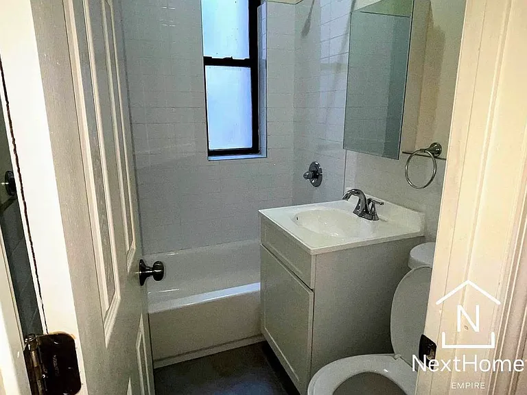 3084 34th St #2F — Photo 5