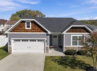 141 Village Cir, Harpers Ferry, WV 25425