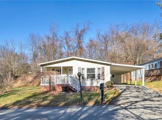 200 Meadow Ln, Murrysville, PA 15668