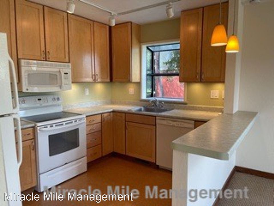 1st image of 461 Ethel Ave