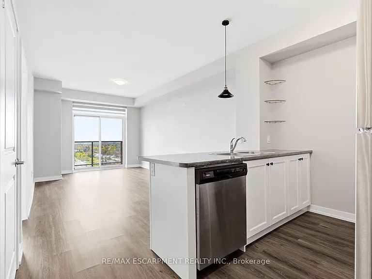 450 Dundas St E #1113 — Photo 23