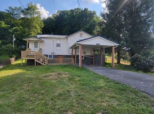 205 Carl Jones Dr, Beckley, WV 25801