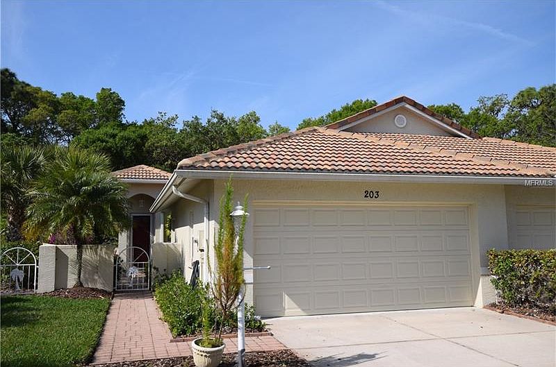 1st image of 203 Auburn Woods Cir