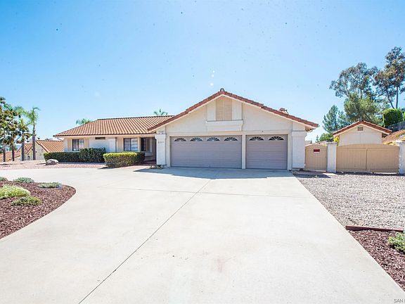 2nd image of 2237 Eucalyptus Ave