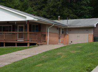 1619 Fairfield Rd, Fairmont, WV 26554