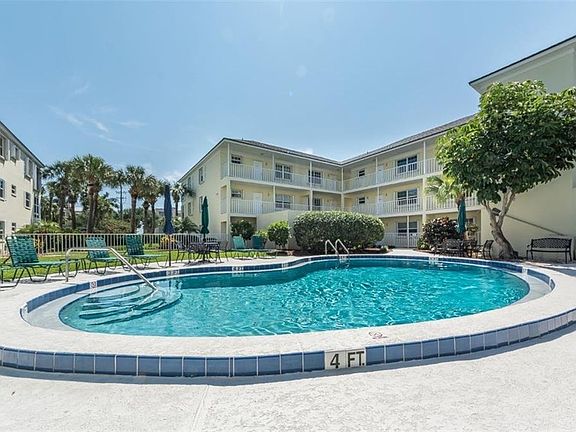 3rd image of 1441 Ocean Dr APT 308