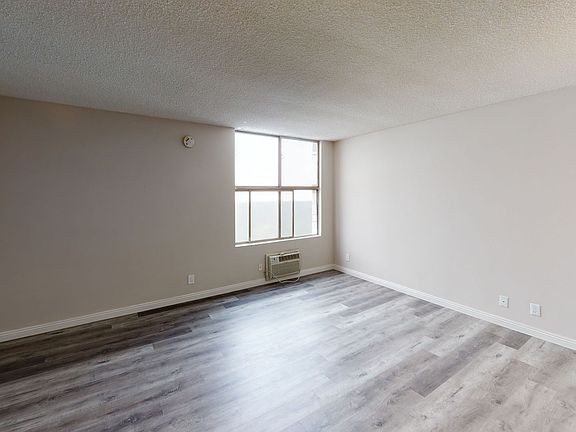 4th image of 516 S Kenmore Ave #16A