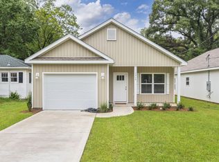 1350 N Pearl St, Crestview, FL 32536