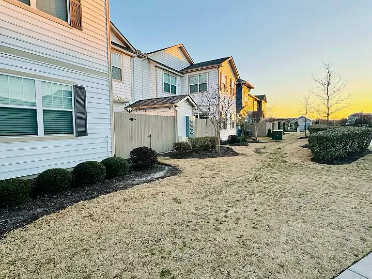 4080 Trenwith Ln — Photo 1