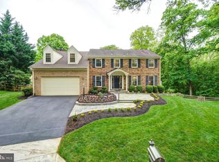 8 Trail House Ct, Rockville, MD 20850