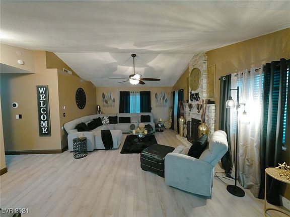 4th image of 7081 Piccadily Dr