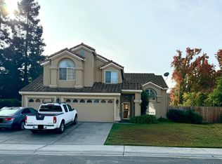 5910 Sternsburg Way, Sacramento, CA 95823