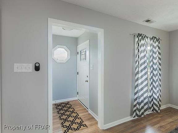 5th image of 330 Northwoods Dr