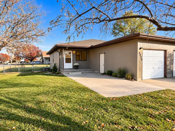 2225 Hageman Ave, Salina, KS 67401