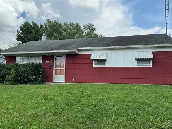 120 W Doris Dr, Fairborn, OH 45324