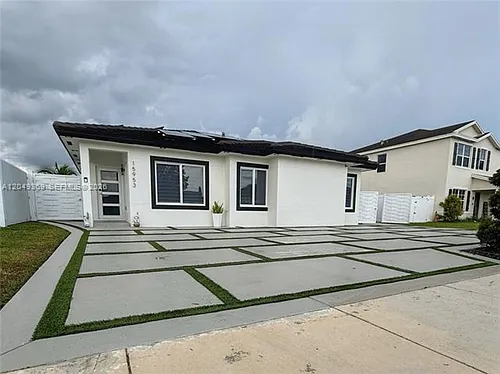 15953 SW 307th Ter #15953 Photo 1
