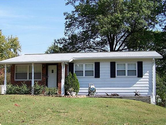 2nd image of 9639 Antigo Dr