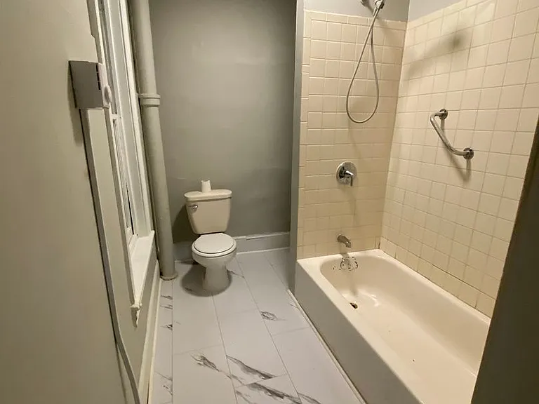 1030 Walnut St — Photo 6