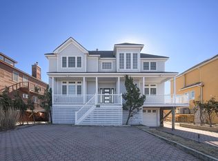 817 Dune Rd, Westhampton Beach, NY 11978