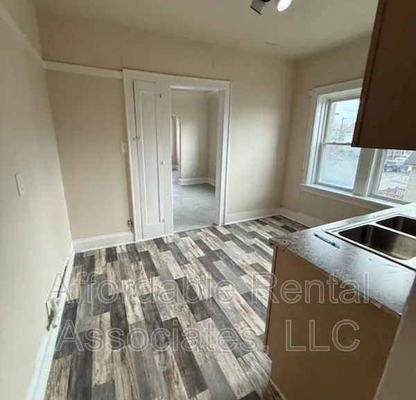 1020 W National Ave #UPPER — Photo 12