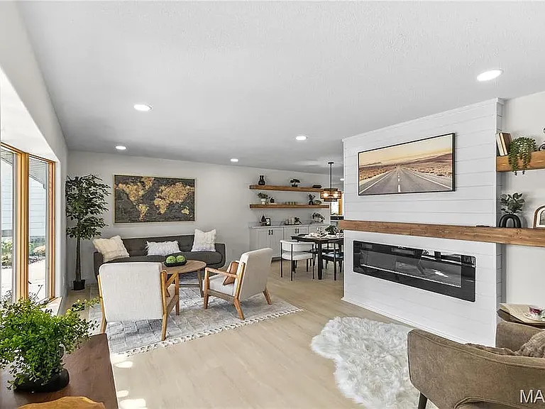 Front entry sitting room