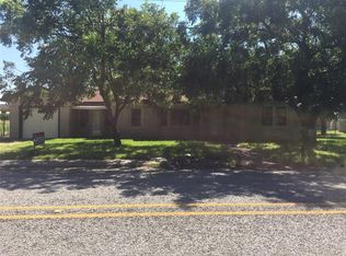 508 N Wickham St, Alvord, TX 76225