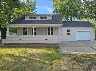 209 S 3rd St, Malta, IL 60150