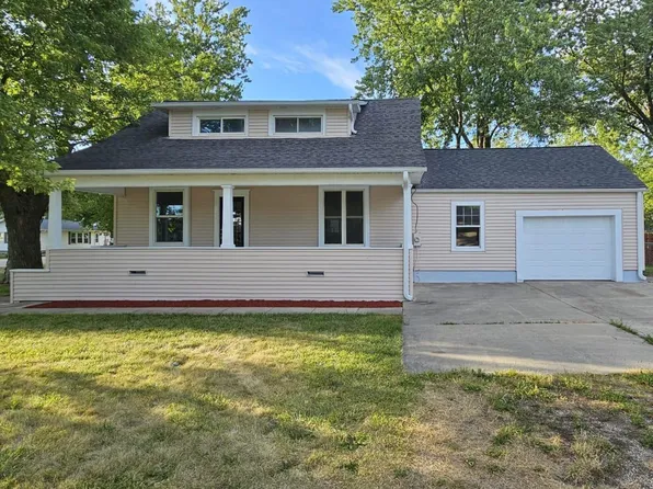 209 S 3rd St, Malta, IL 60150