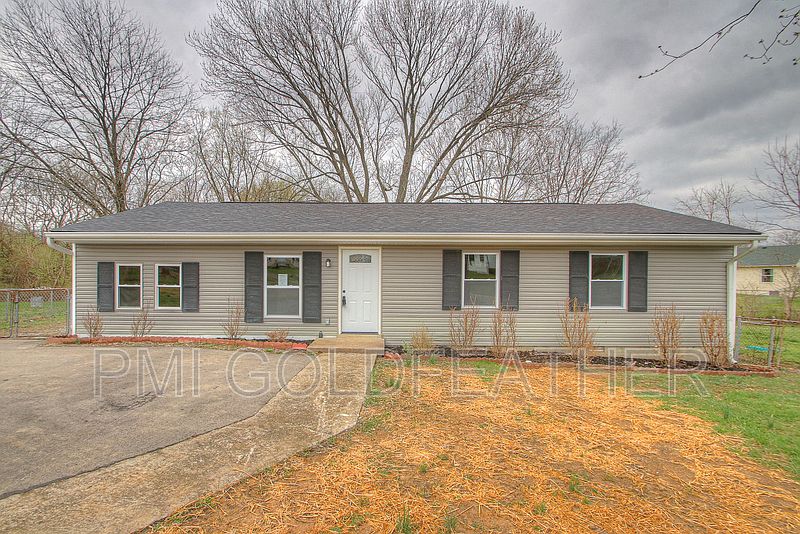 1st image of 106 Woodland Ct