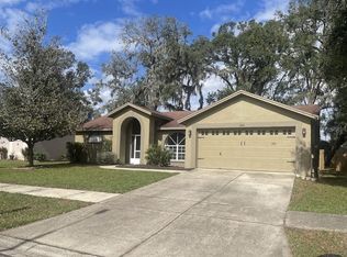 1806 Staysail Dr, Valrico, FL 33594