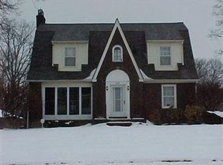 426 Bradley Ln, Youngstown, OH
