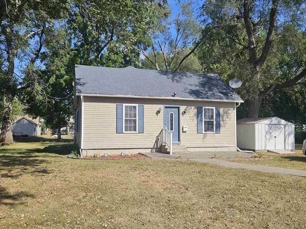 1397 Haynor St, Galesburg, IL 61401