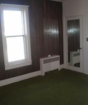 3rd image of 1725 Garden Ct