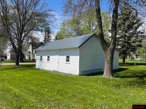 106 S County Road 19, Odin, MN 56160