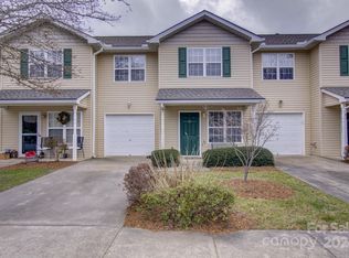 81 Stafford Ct, Fletcher, NC 28732