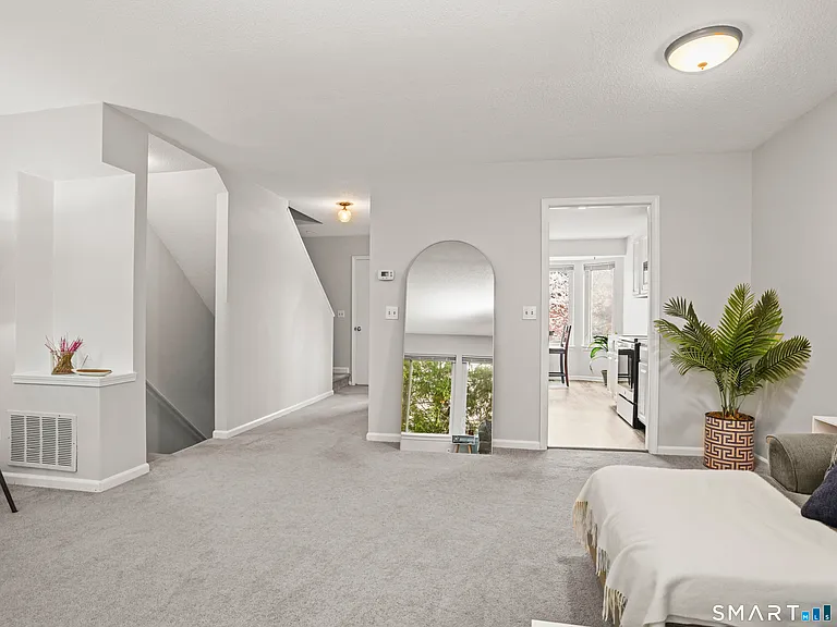 1611 Washington Blvd #2 — Photo 7