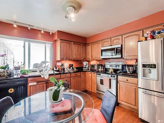 3rd image of 3706 Bettman Way